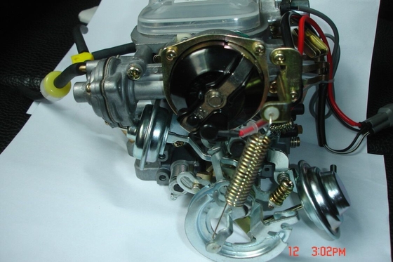 Le moteur à essence de Caburetor pièce pour l'OEM de moteur de Toyota 22R 21100-35520