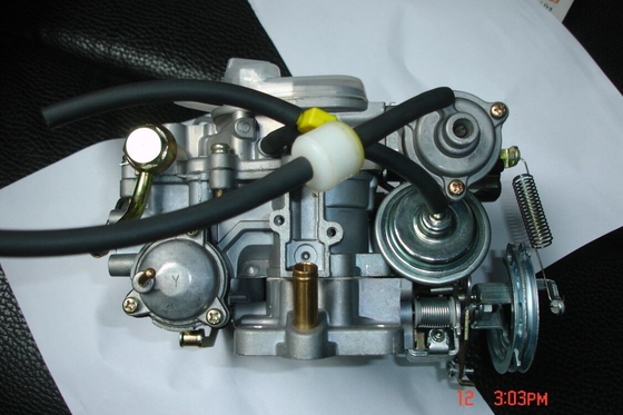 Le moteur à essence de Caburetor pièce pour l'OEM de moteur de Toyota 22R 21100-35520