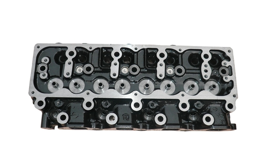 Pièces détachées moteur moteur Tête de cylindre moteur TD27 OEM Taille standard
