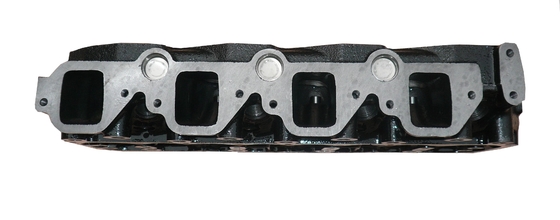 Pièces détachées moteur moteur Tête de cylindre moteur TD27 OEM Taille standard