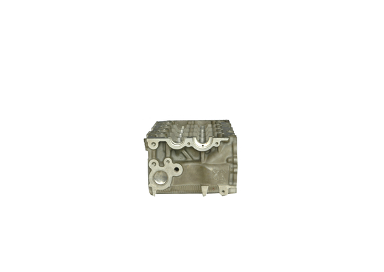 Parties de moteur automobile en aluminium Tête de cylindre du moteur 11101-30040 2KD