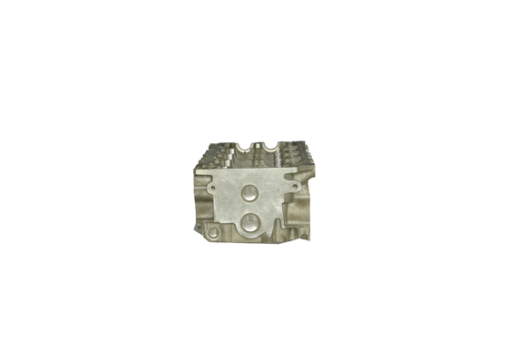 Parties de moteur automobile en aluminium Tête de cylindre du moteur 11101-30040 2KD