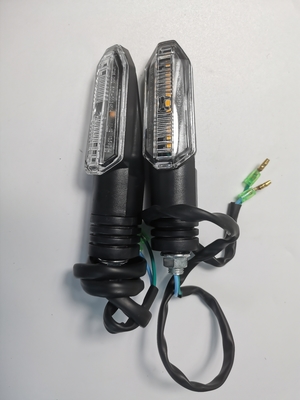2 accessoires en plastique de décoration de motocyclette de lampe de Winker de fils pour HONDA