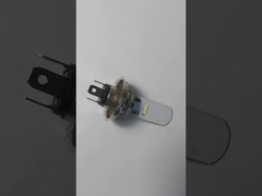 LED est une source lumineuse économe en énergie efficace, diode électroluminescente, modèle universel